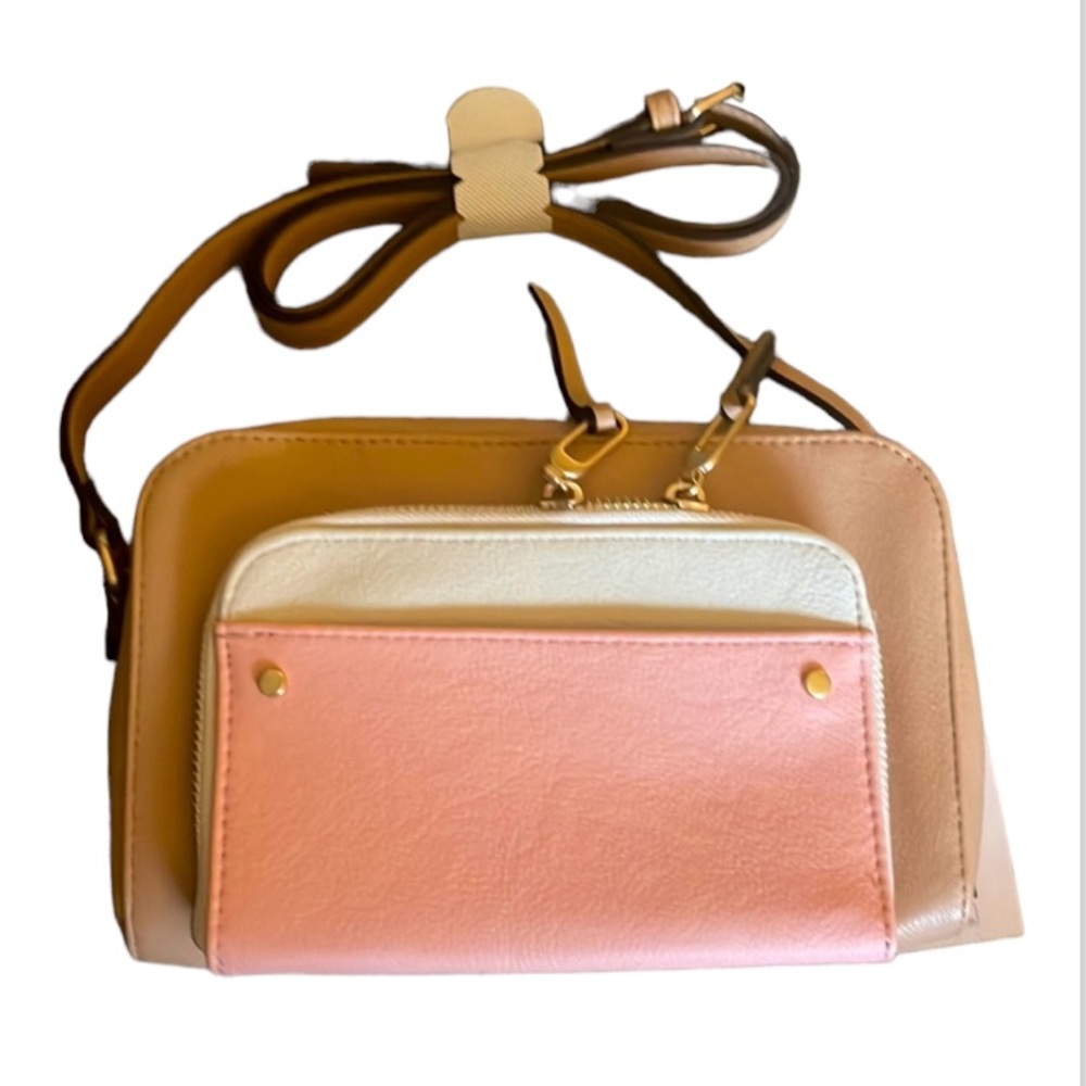 NWT Beige Powder Pink and White Purse